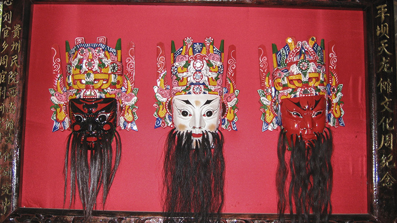 Dixi Opera Masks