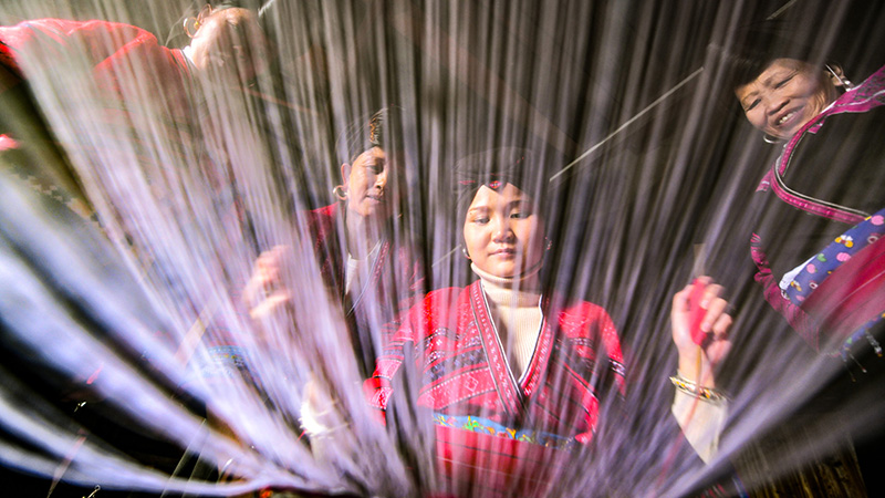 The Minority's Weaving