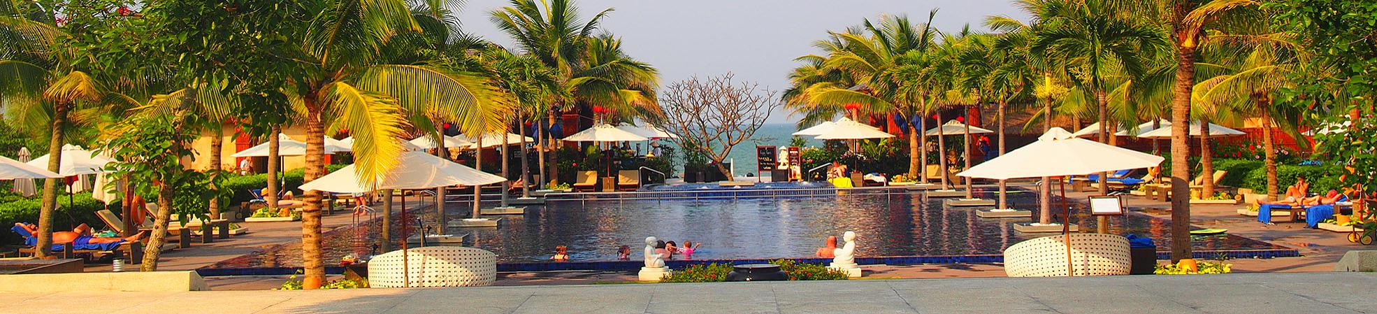 A swimming pool in the Sunrise Premium Resort Hoi An,Vietnam