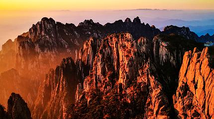 Sunrise View of Mt. Huangshan