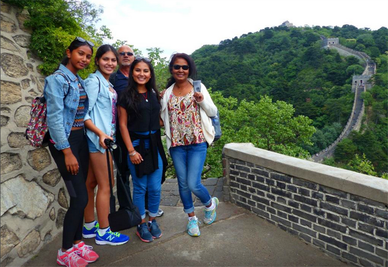 Odynovo's guests on the Great Wall
