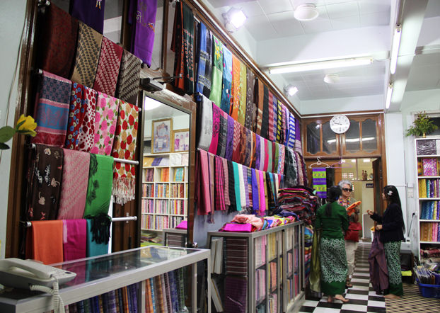 Myanmar souvenir embroidered tapestries