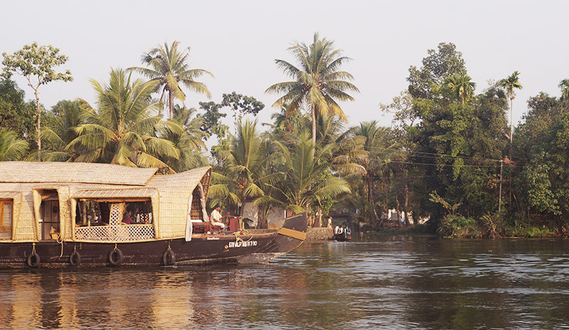 Alleppey (Alappuzha) Houseboat in Kerala