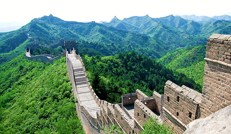 When is the best time to visit the Great Wall of China?