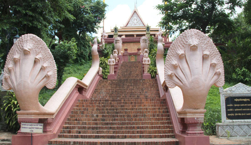 Wat Phnom in Phnom Penh