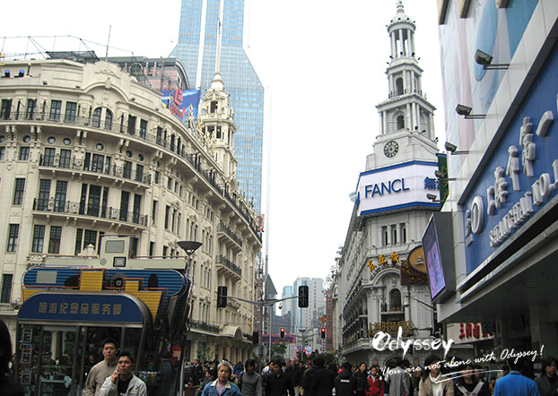 Nanjing road is a famous shopping street in Shanghai
