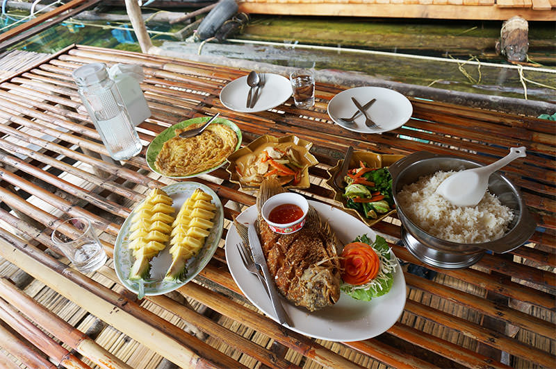 Lunch at an administration point of Khao Sok National Park.