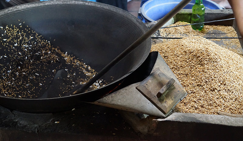 Making Pop-rice, Vietnam