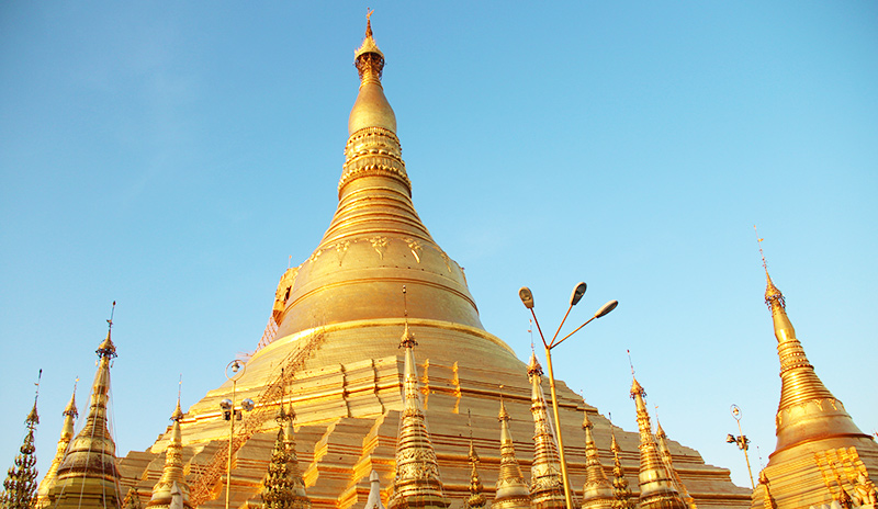Shwedagon Pagoda in Yangon 