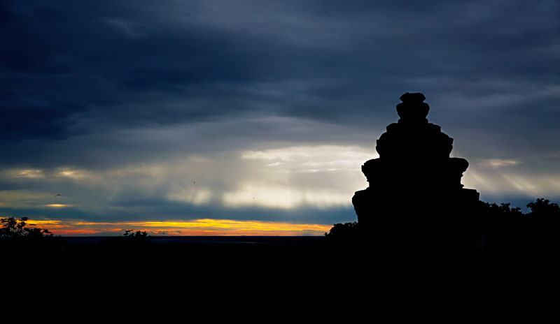 Le Coucher du Soleil du Phnom Bakheng