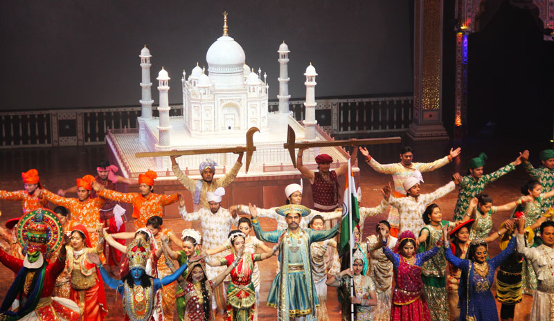 Les acteurs du Kathakali qui ont des maquillage divers