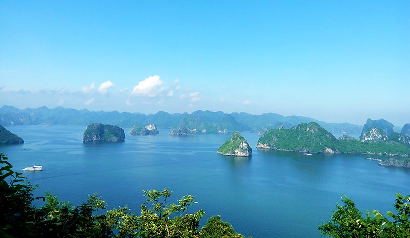 Halong Bay 