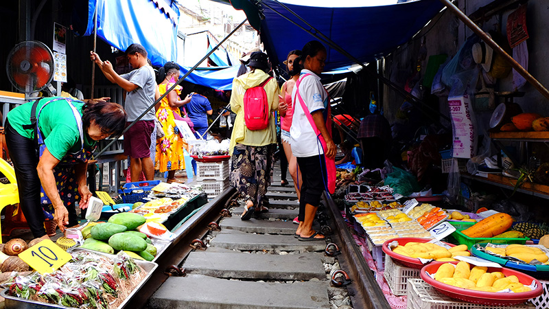 Maeklong Railway Market
