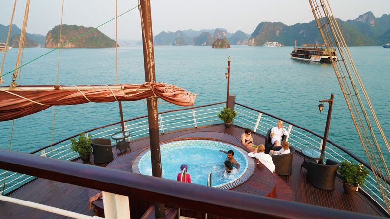 Halong Bay Luxury Cruise