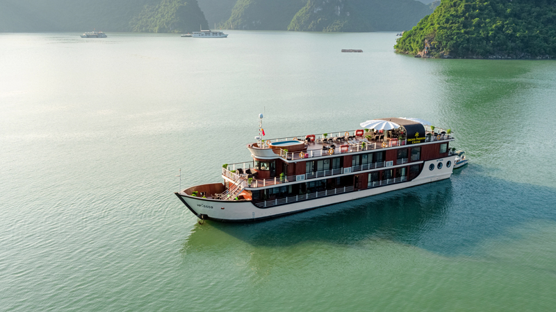 Halong Bay Cruise