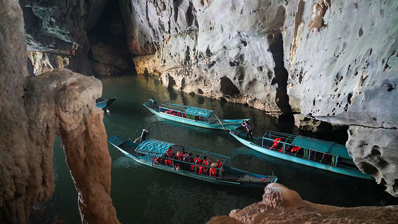 Phong Nha Cave