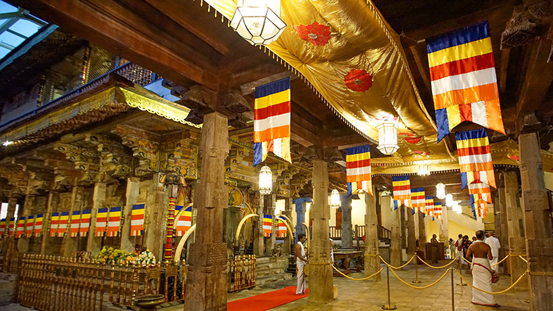 Temple of the Sacred Tooth Relic, Kandy