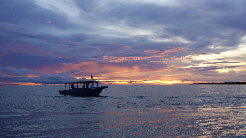 Sunset Cruise Along Phnom Penh's Riverfront