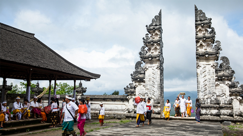 Heaven's Gate, Bali