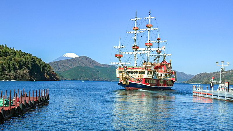 Lake Ashi With the Majestic View of Mount Fuji