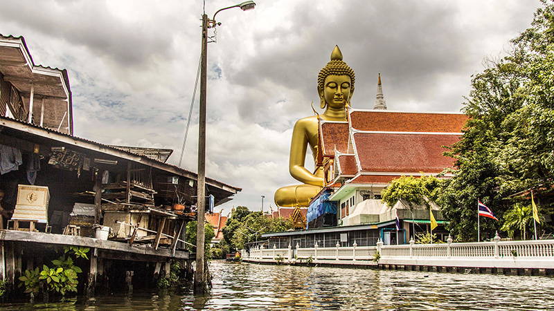 A Long-tail Boat Cruise of Bangkok