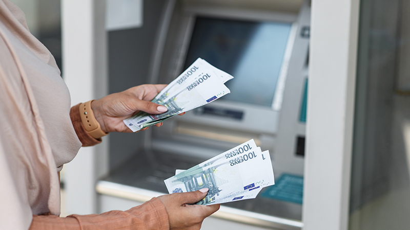 Using an ATM to Withdraw Euros