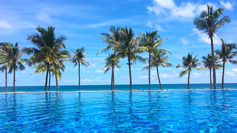 Infinity Pool in the Luxury Hotel
