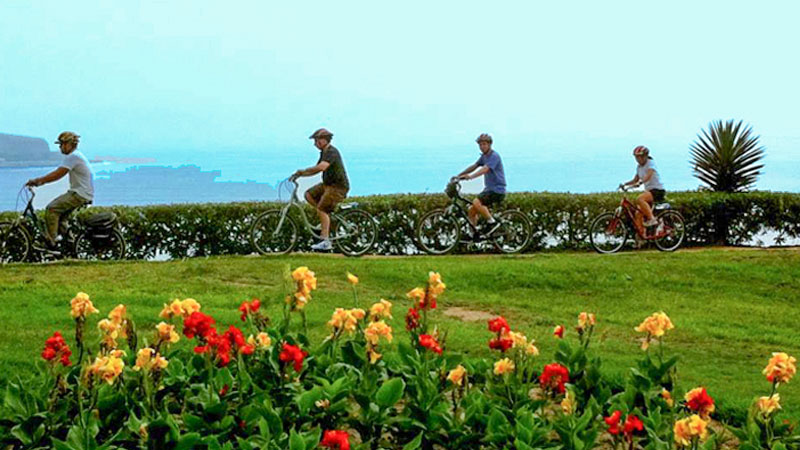 Cycling Along the Malecón de Miraflores