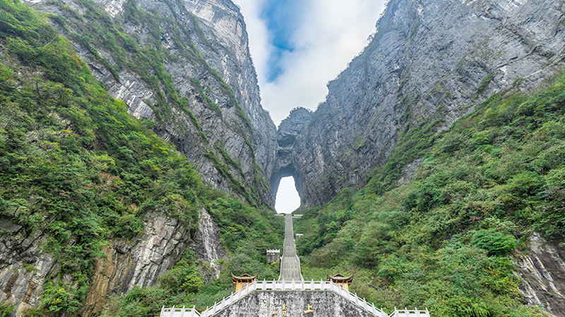 The Heaven's Gate on Tianmen Mountain