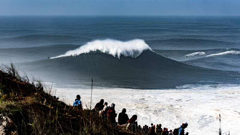 Nazaré's Big Waves