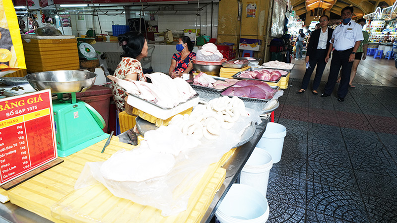 Stalls Selling Fresh Organ Meats