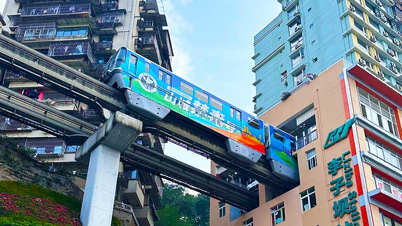 Metro runs through a building at Liziba Station