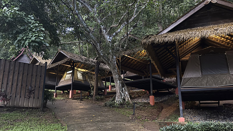 Accomodation of iRETREAT