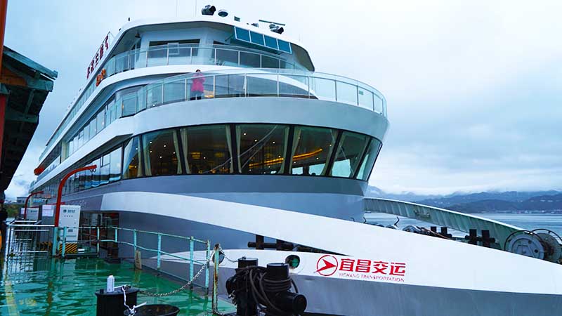 Yangtz river cruise ship