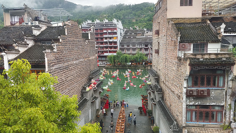 Scenery of Zhenyuan Ancient Town 