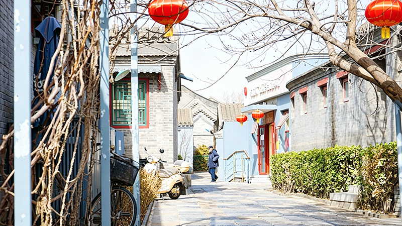Stroll around Beijing hutong