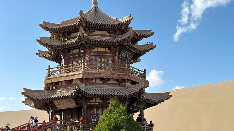 Yuequan Pavilion by Crescent Lake