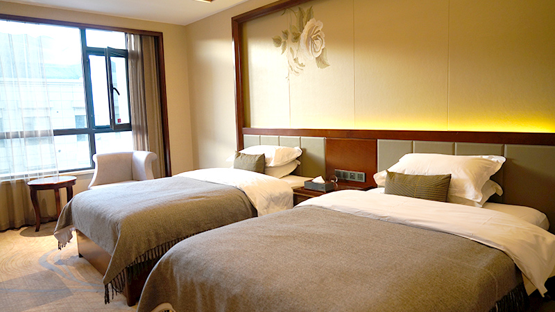 A room of a 4-star hotel in Xiahe, Gannan