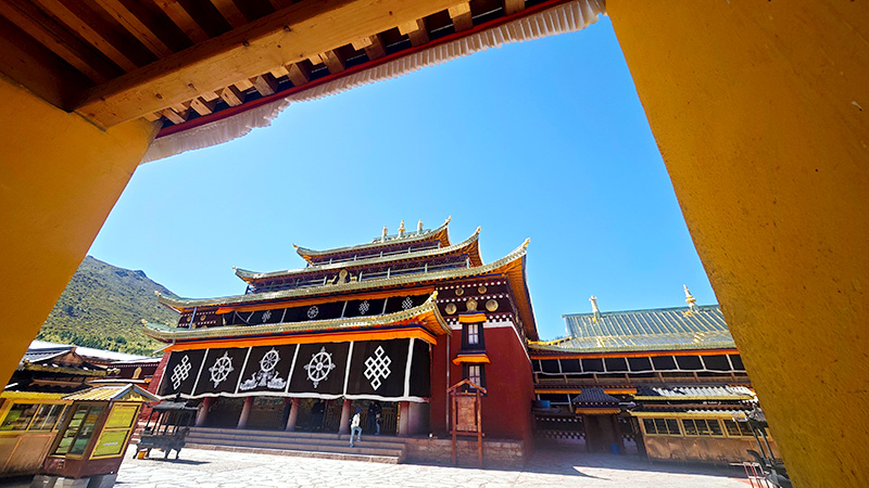 Kirti Monastery in Luqu County, Gannan
