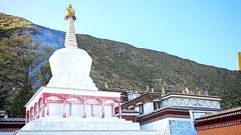 Tibetan architecture in Labrang Monastery