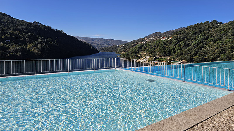 Swimming Pool in Duoro Valley's Hotel