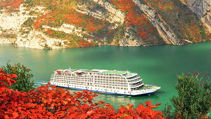 Embark on a Yangtze River cruise in China