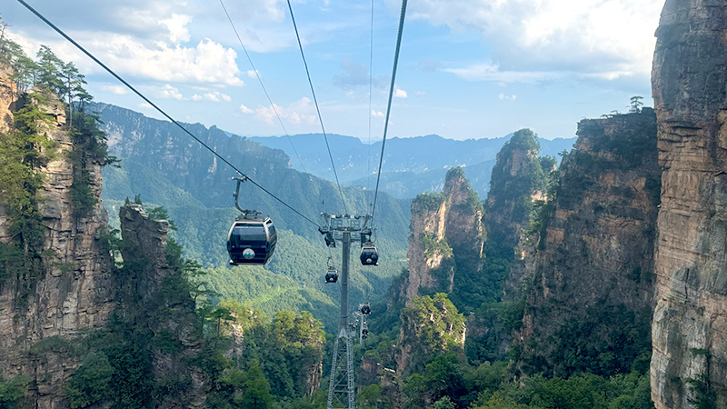 Take a cable car in Zhangjiajie National Park
