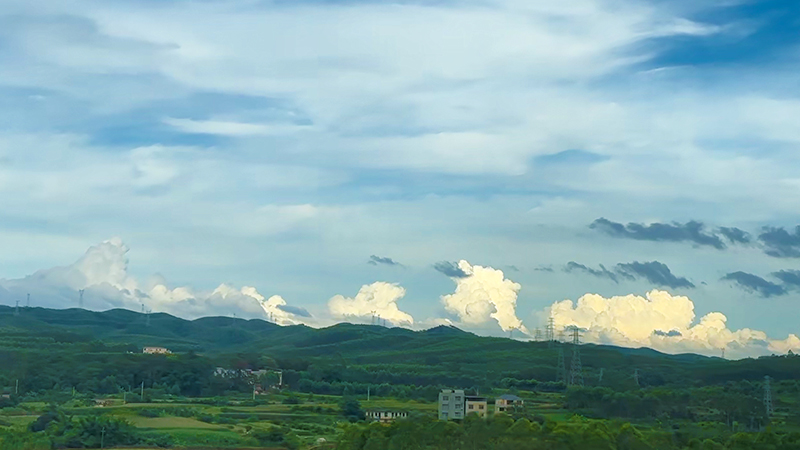Scenic view on the way from Nanning to Guilin