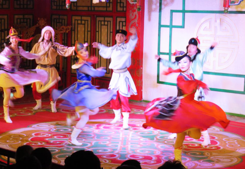 Traditional Mongolia dance