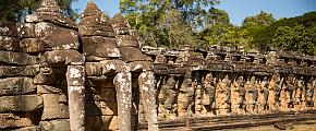 Travel Guide of Angkor Ruins