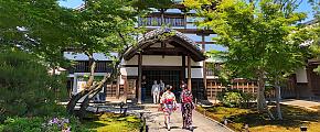10 Must-Have Experiences in Japan