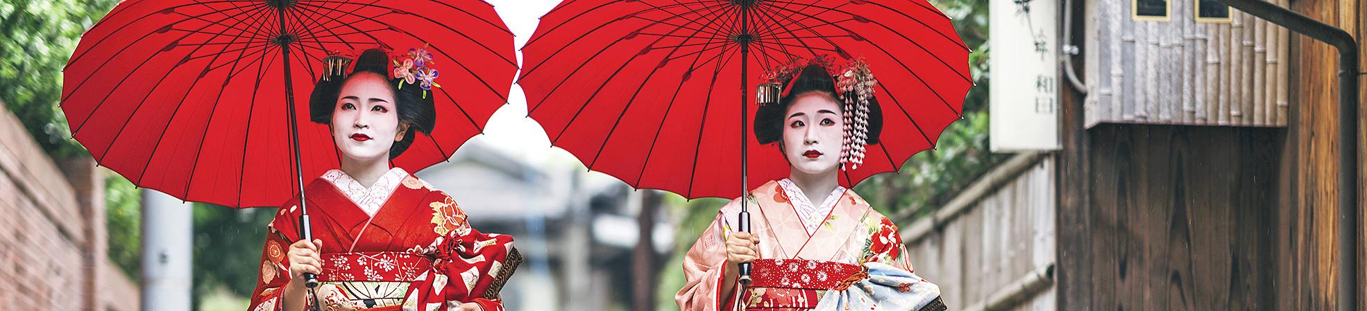 Japanese Geisha and Maiko