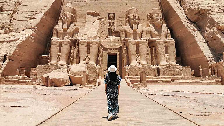 Egypt Woman Tour - Abu Simbel