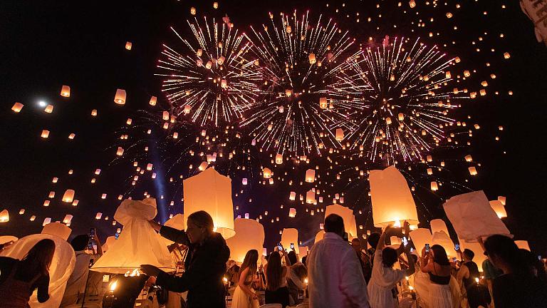 Yi Peng Latern Festival